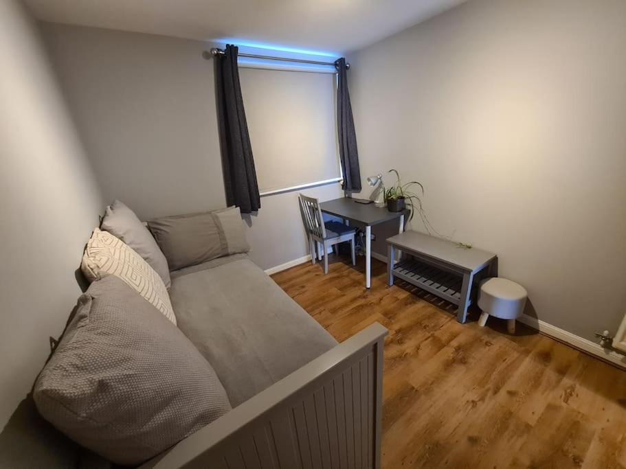 Apartment Modern 2 Bed Flat With Parking Aberdeen